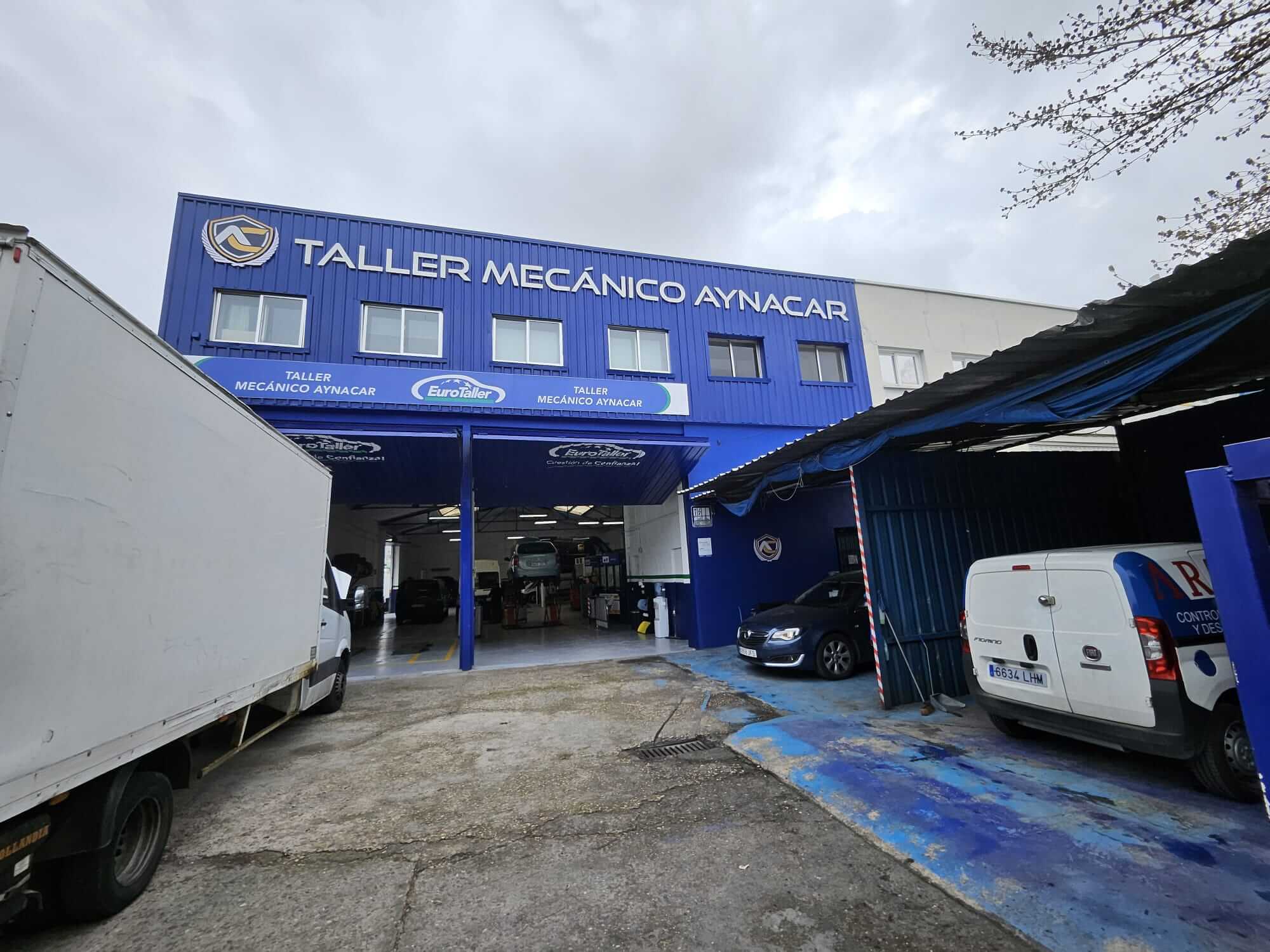 aynacar-equipo-tecnico-11